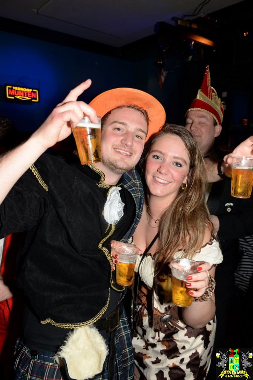 ../Images/Carnavals vrijdagavond in VdG 329.jpg